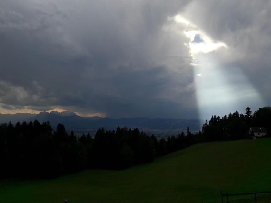 Grosszuegige Ferienwohnung Am Skigebiet Boedele Mit Rheintalblick Dornbirn Exterior foto