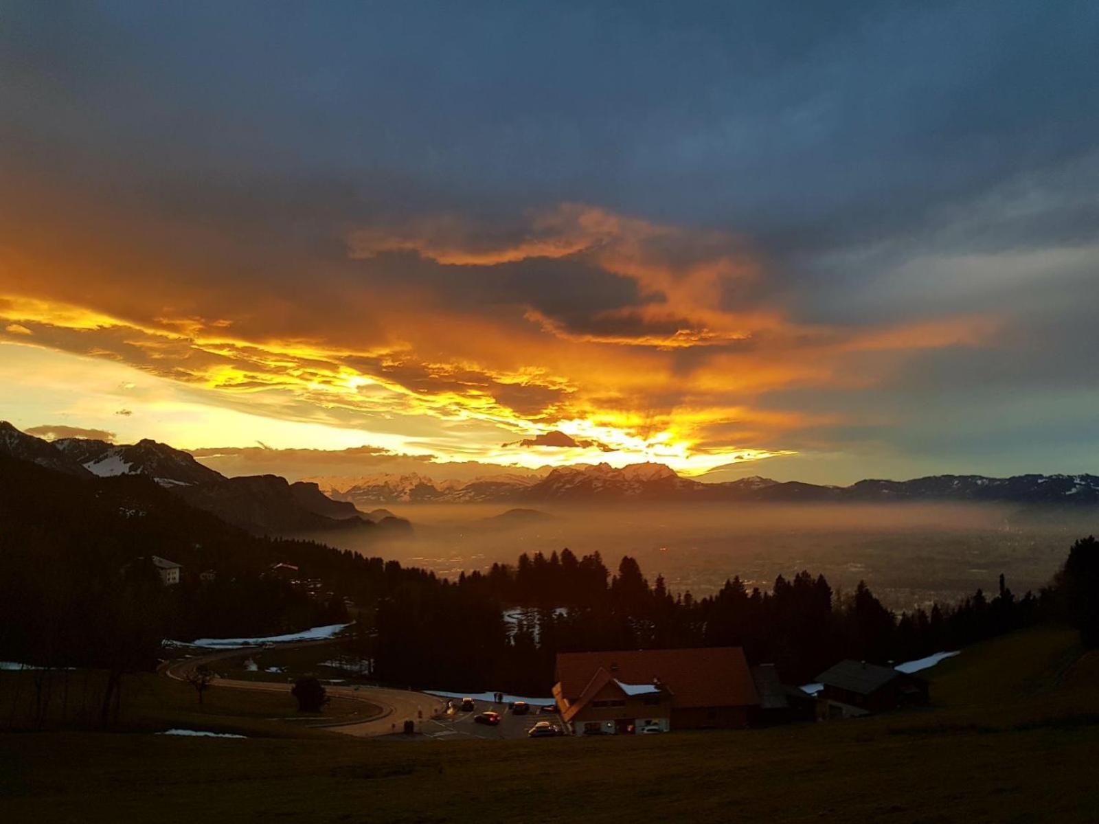 Grosszuegige Ferienwohnung Am Skigebiet Boedele Mit Rheintalblick Dornbirn Exterior foto